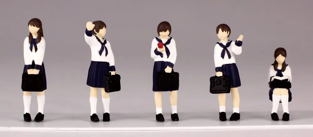 1/80th scale Super Mini Figure1 -The Sailor School Uniform Of That Day-