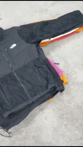 CR355 Mix TNF and Columbia Denali Fleece