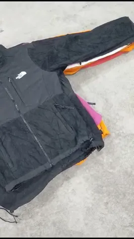 CR355 Mix TNF and Columbia Denali Fleece