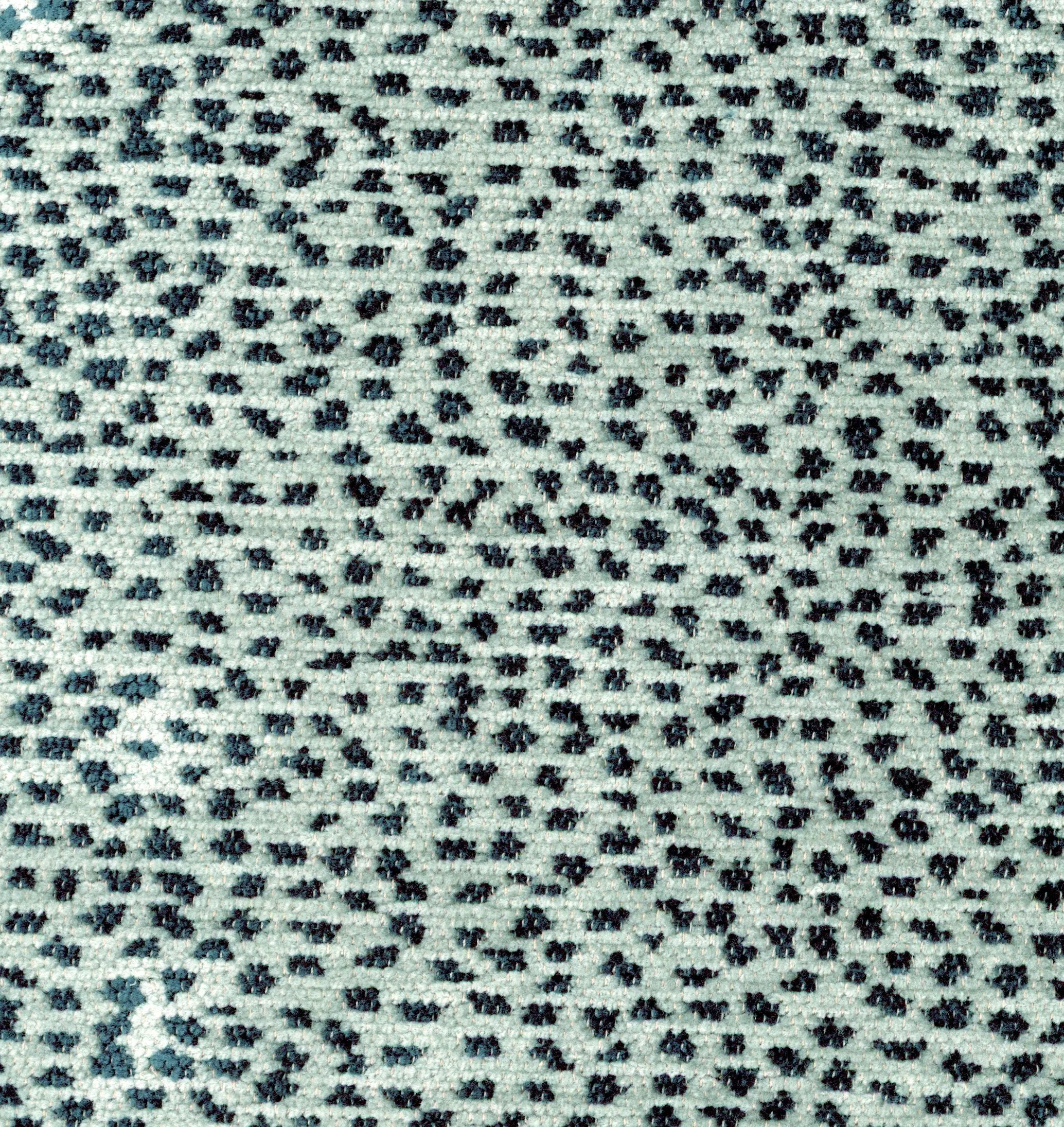 Origo Chair (Straight Skirt)