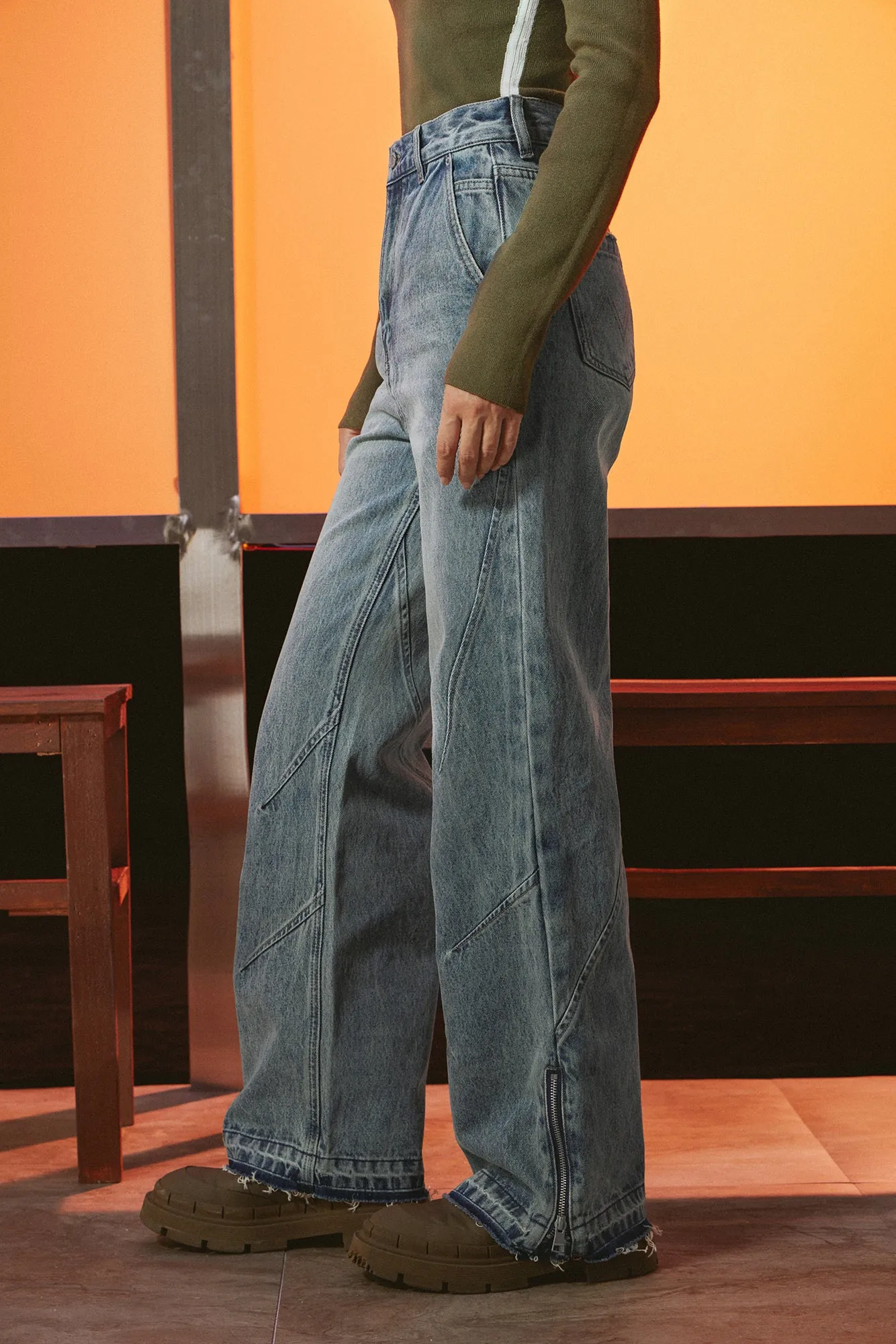 Simple Lined Leg Wide Denim Jeans