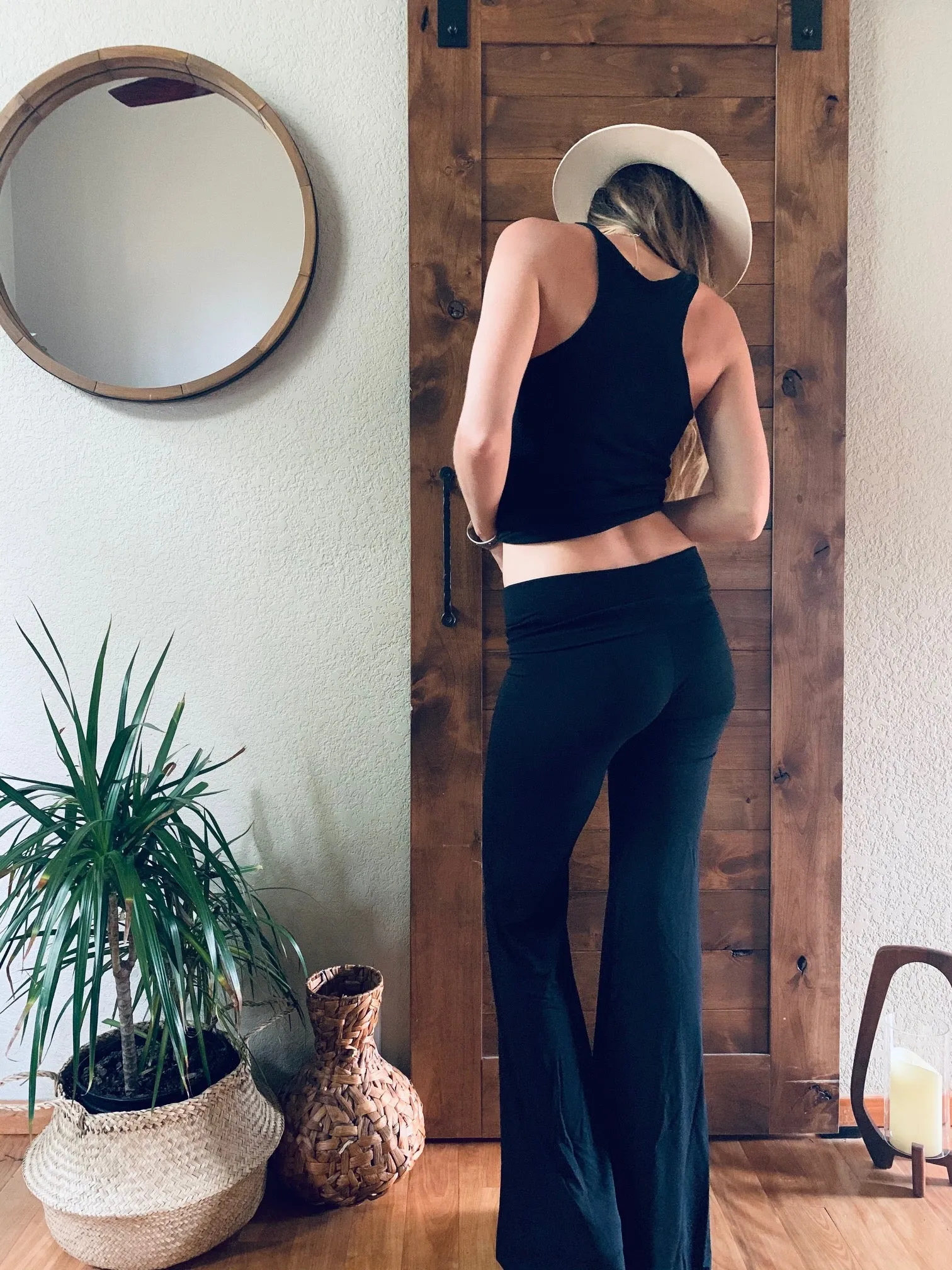Temple Pant in Black