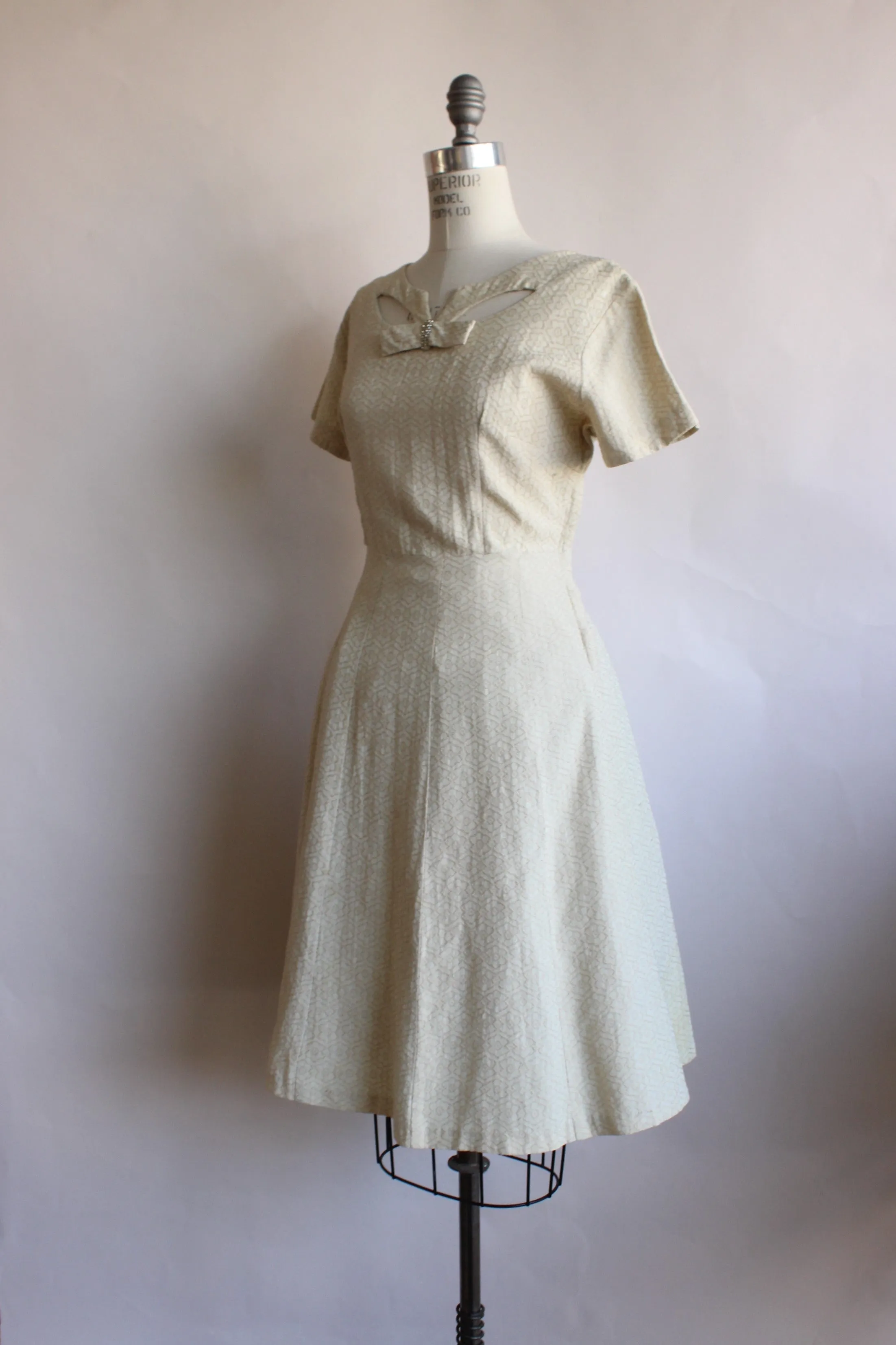 Vintage 1940s Embroidered Ivory Dress With Bow