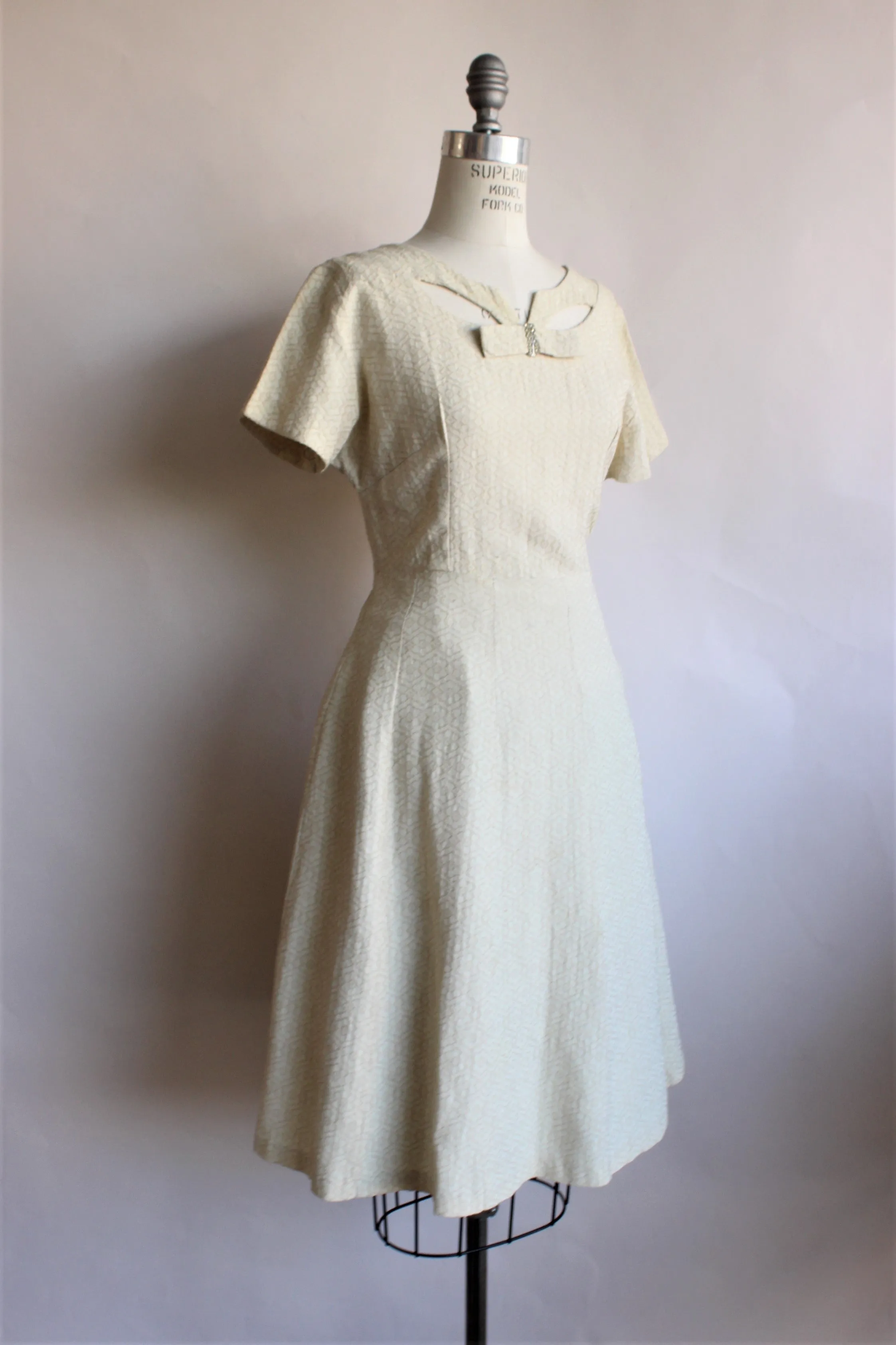 Vintage 1940s Embroidered Ivory Dress With Bow