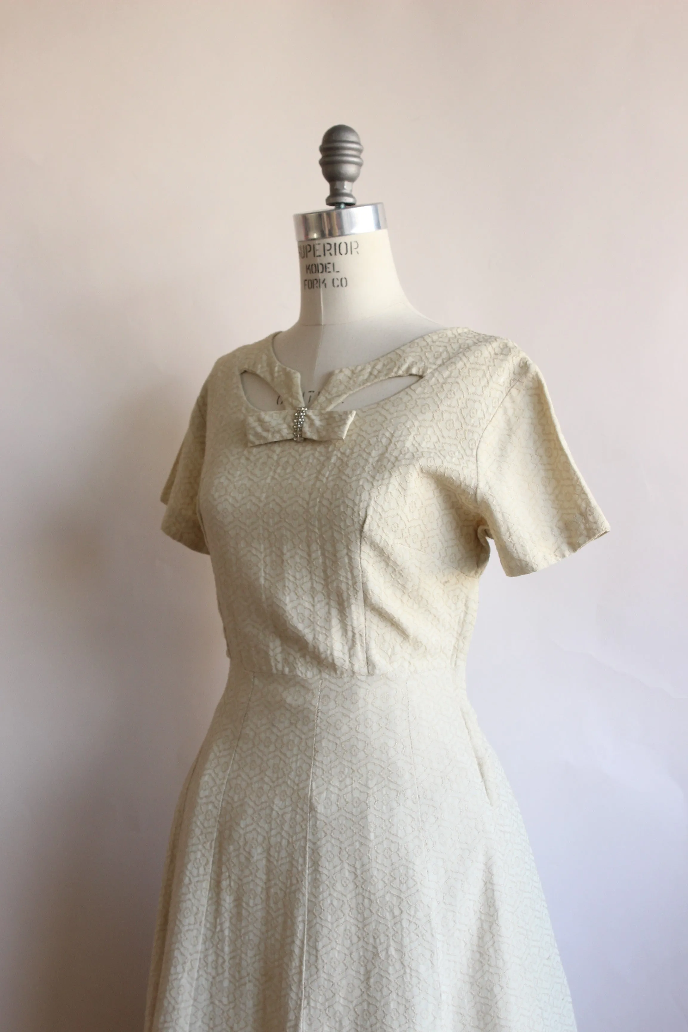 Vintage 1940s Embroidered Ivory Dress With Bow