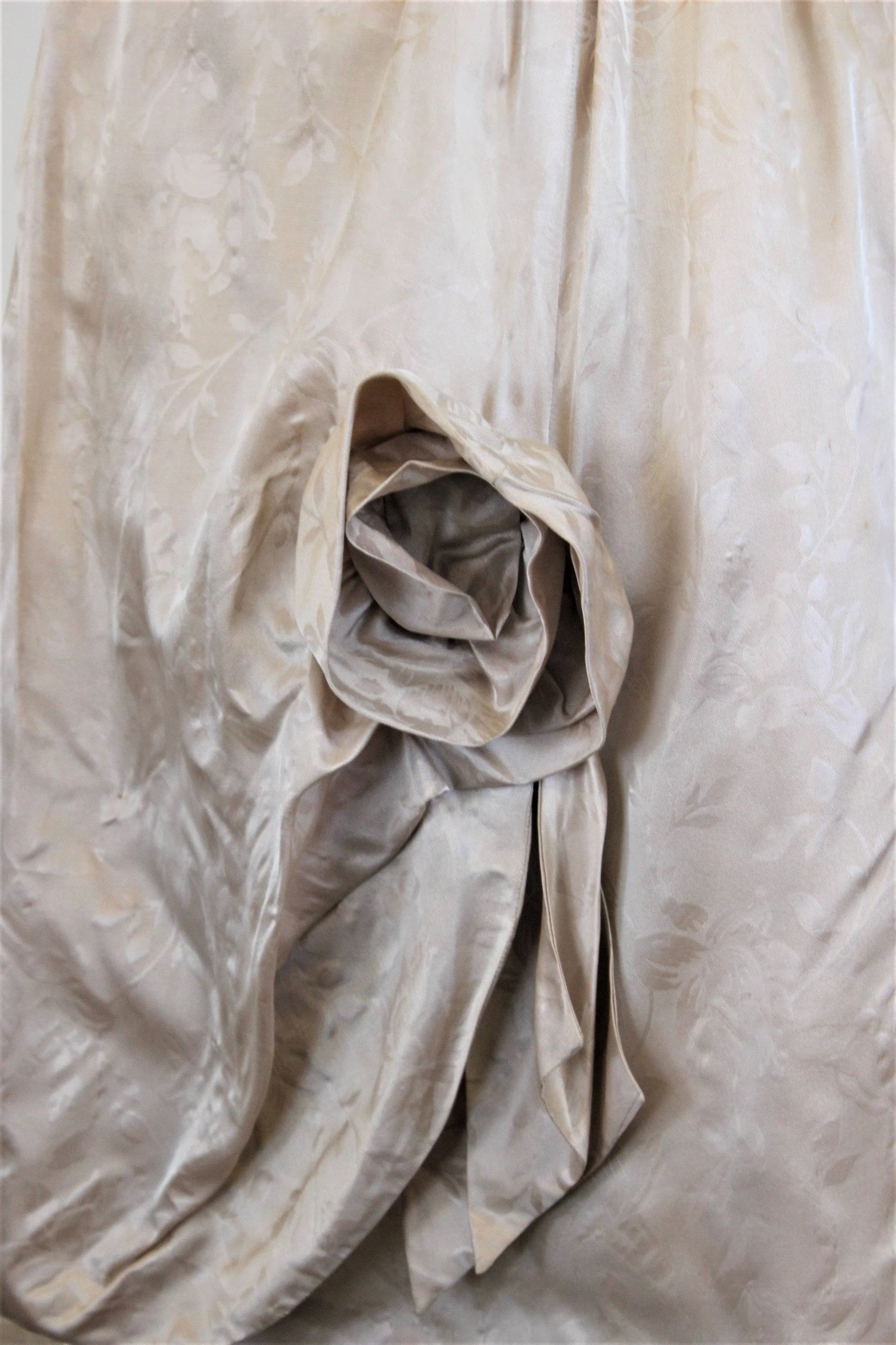 Vintage 1960s Jeannette Alexander Party Dress in Taupe