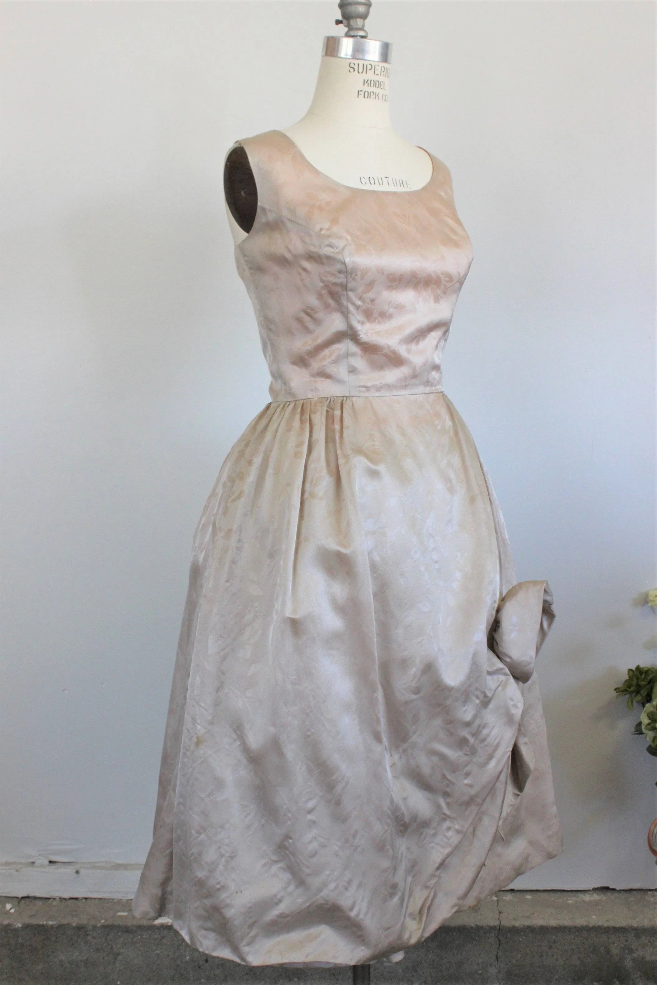 Vintage 1960s Jeannette Alexander Party Dress in Taupe